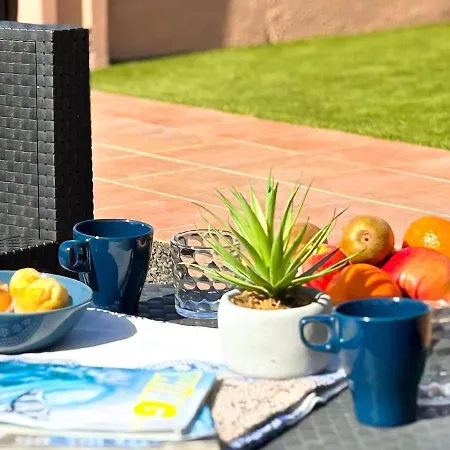 Esther Dom wakacyjny Majanicho